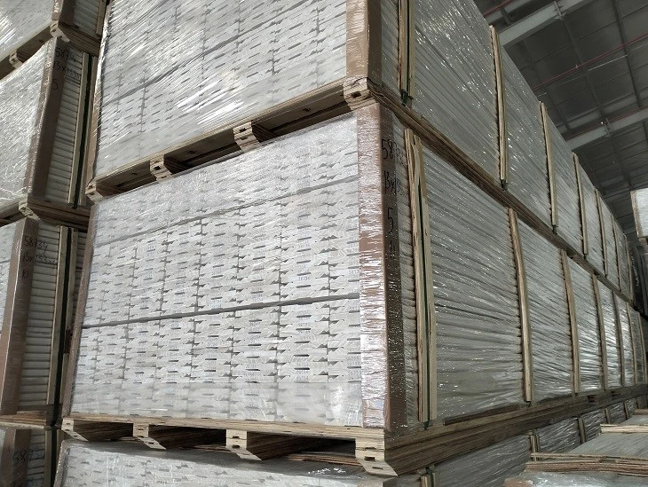 Duty free Vietnam solid wood baseboard WM620 Packing Duty free Vietnam solid wood baseboard WM620 Packing